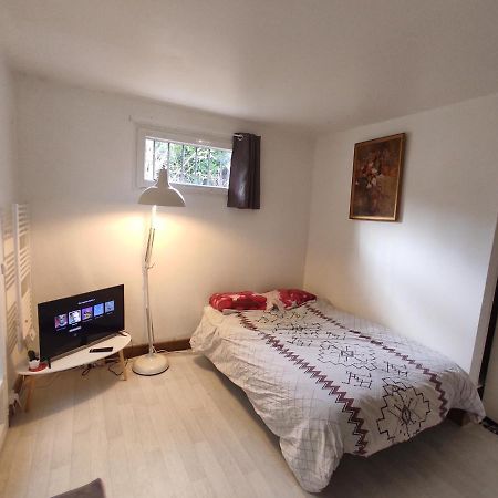 Studio Marjorie Indep. Dans Maison Particuliere Mérignac Екстериор снимка