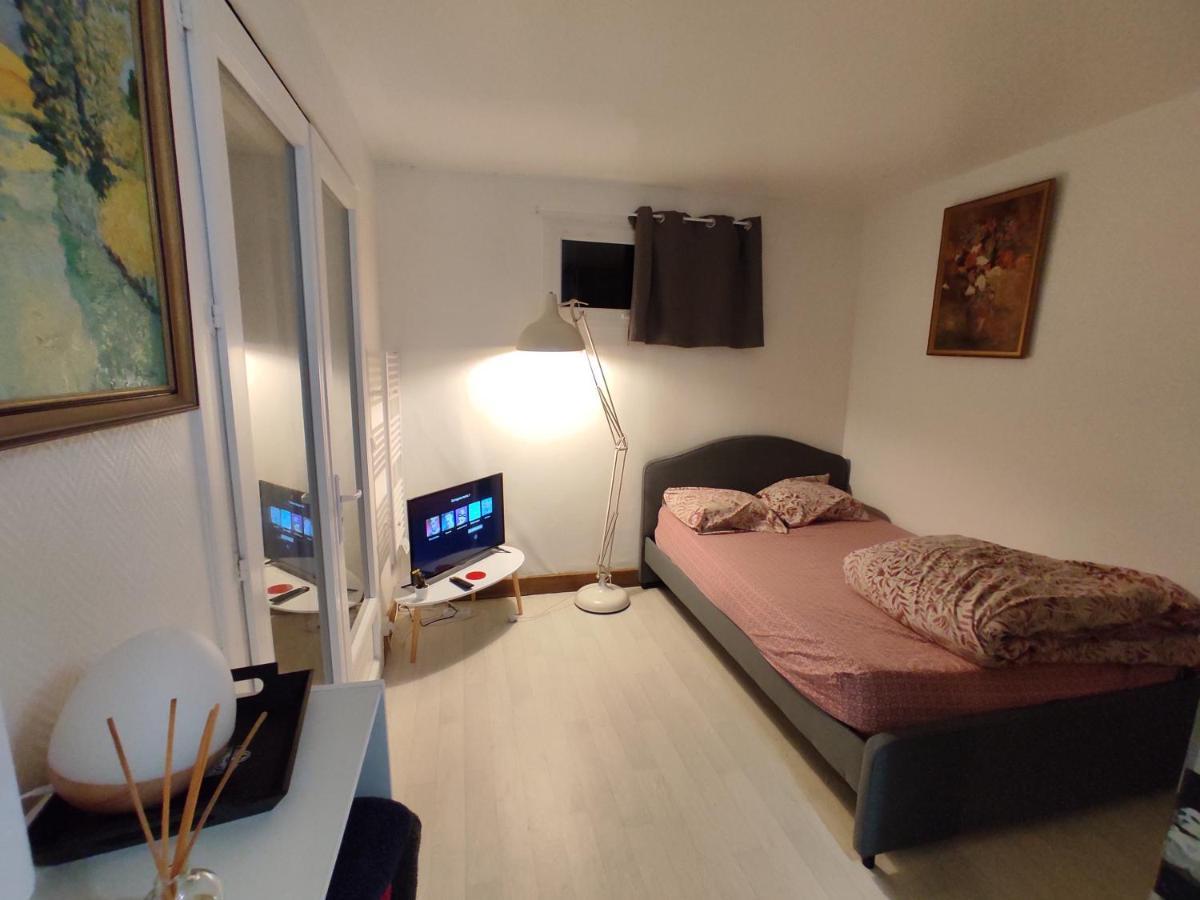 Studio Marjorie Indep. Dans Maison Particuliere Mérignac Екстериор снимка